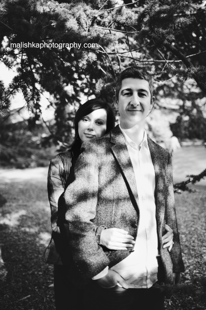 Romantic black&white couple photo