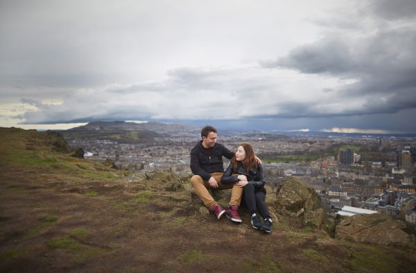 Couple photo session in the Edinburgh hills