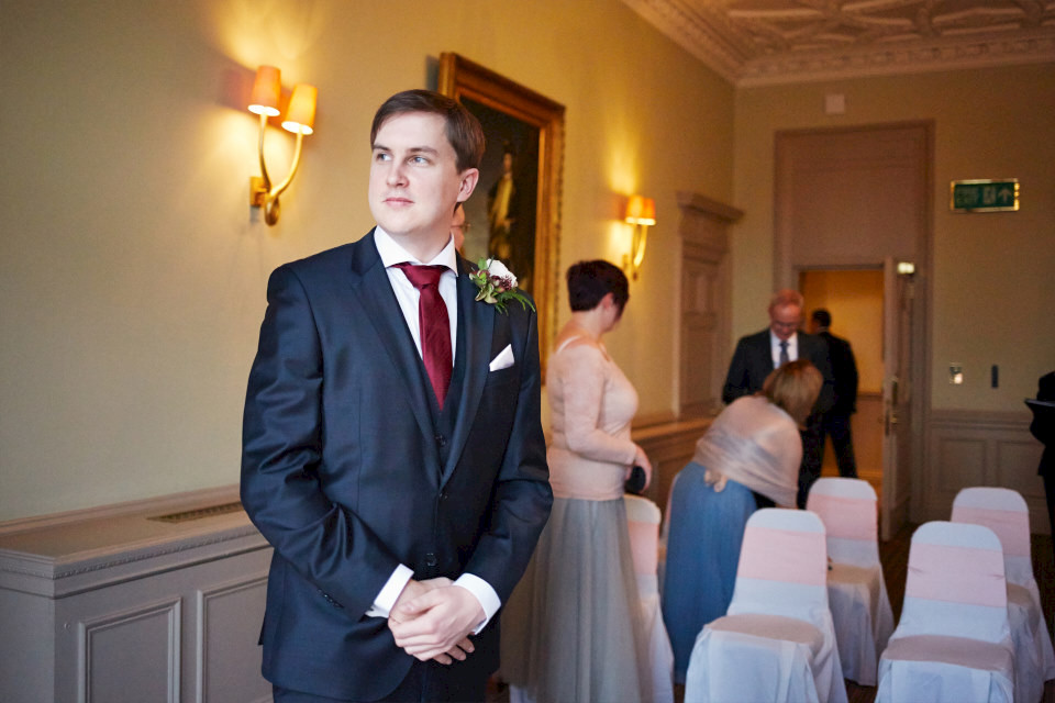 Edinburgh wedding photographer