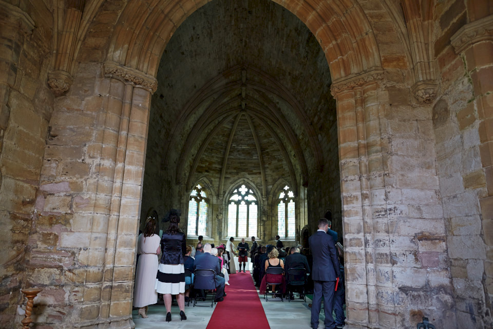 wedding photographer Edinburgh, Scotland