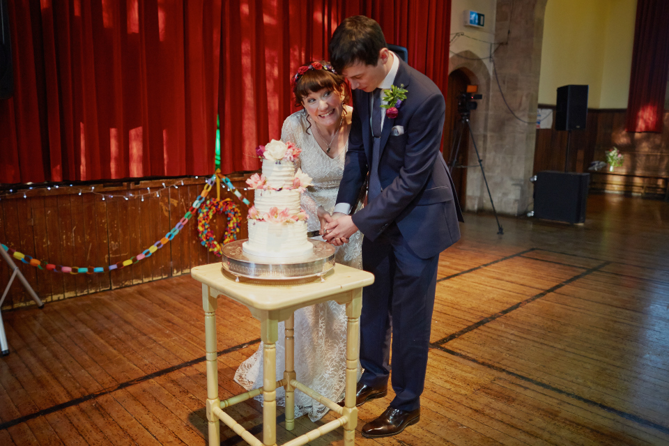 Wedding cake by lorenbrandcakes.co.uk