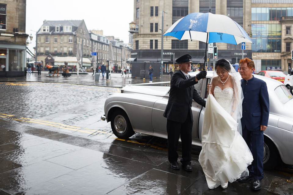 Reportage wedding photography Edinburgh