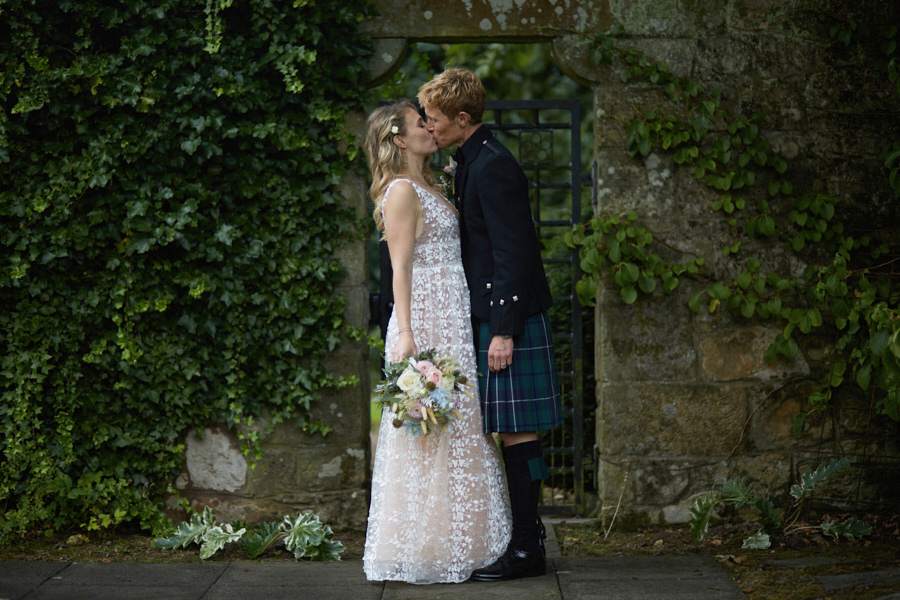 Castle wedding in Fife