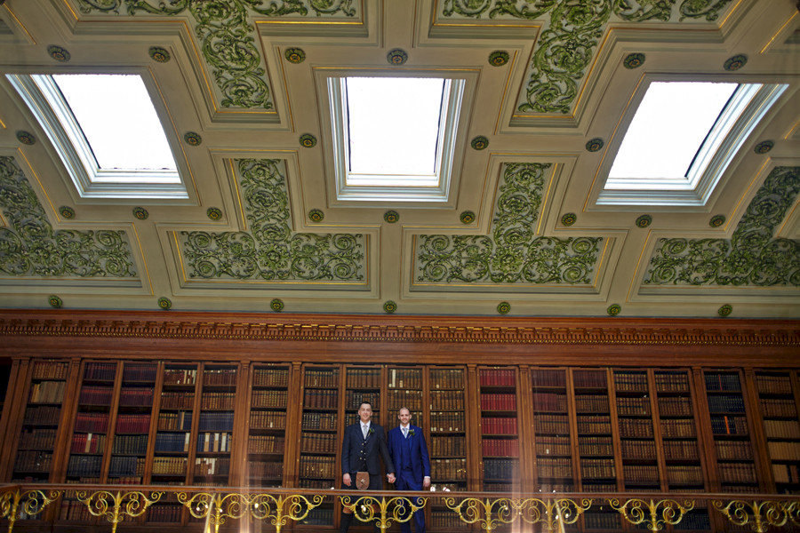 Wedding portraits at Royal College of Physicians in Edinburgh