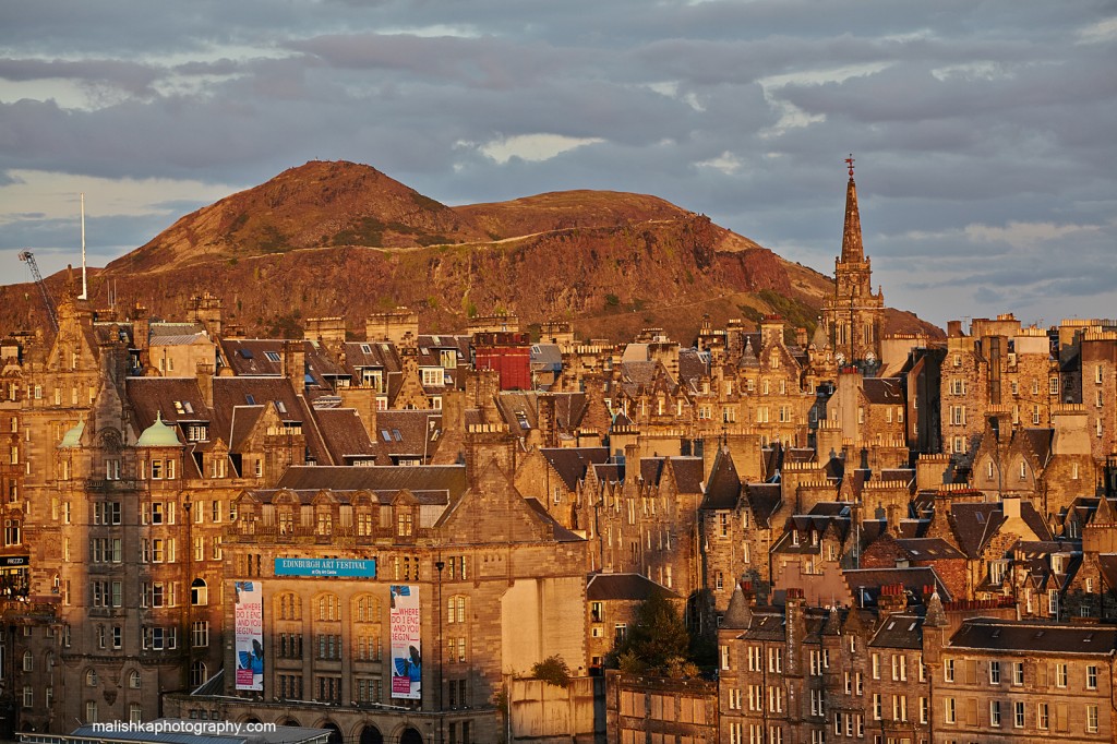 View at Edinburgh Old Town and Arthur's Seat