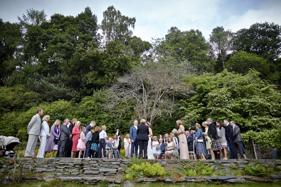Garden wedding ceremony in Scotland at Eastwood House