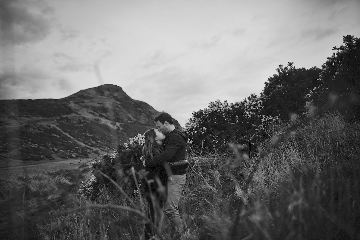 Couples photography in Edinburgh hills, Sailsbury Crags - Holyrood Park
