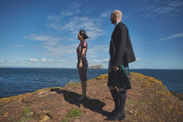 Seaside couple photo session in Scotland