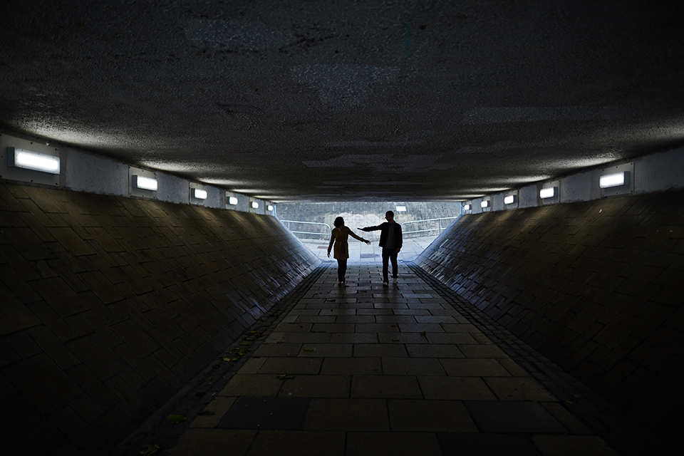 "Creative couple portraits Edinburgh Old Town"
